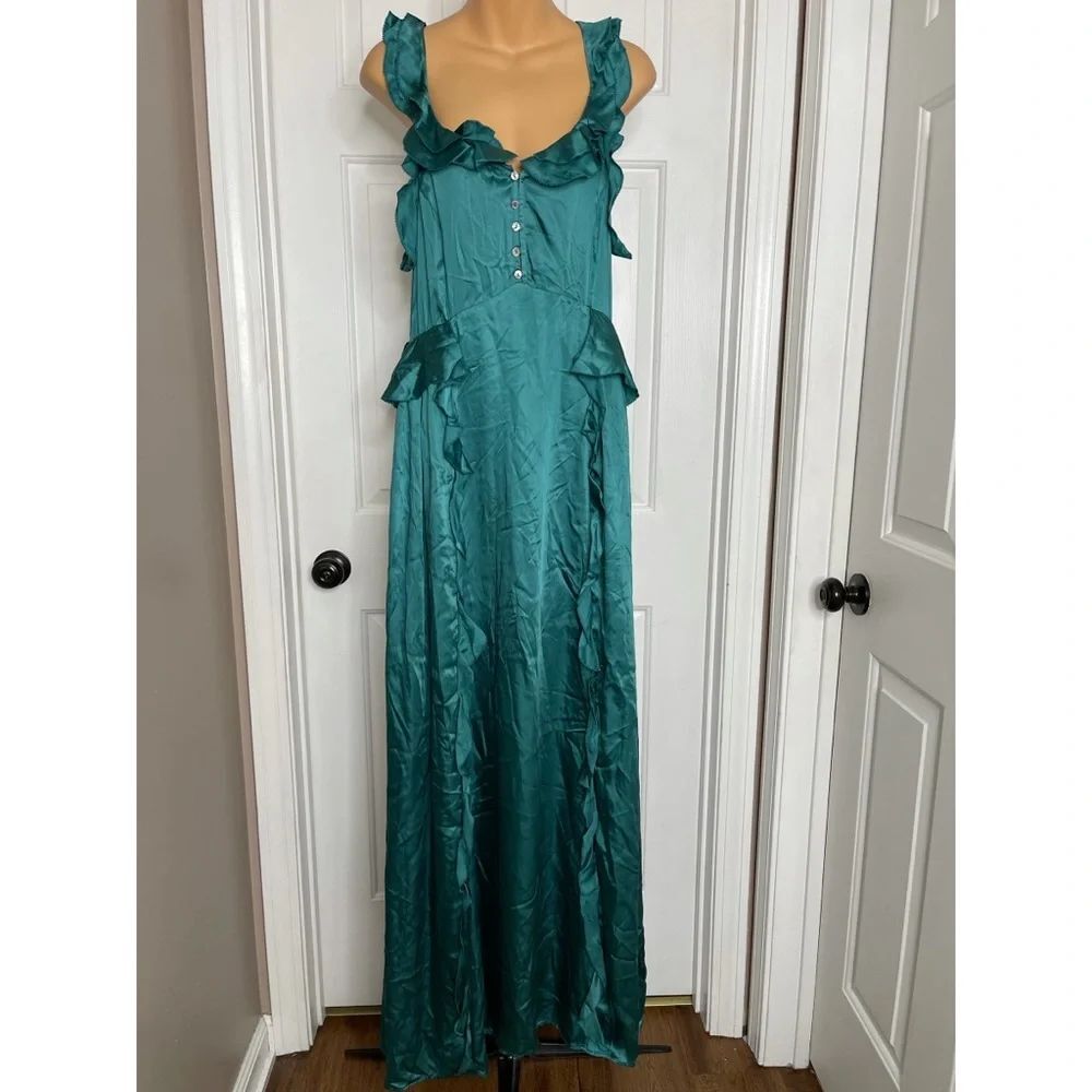 Love Sam Neela Ruffle Gown - Picture 5 of 6